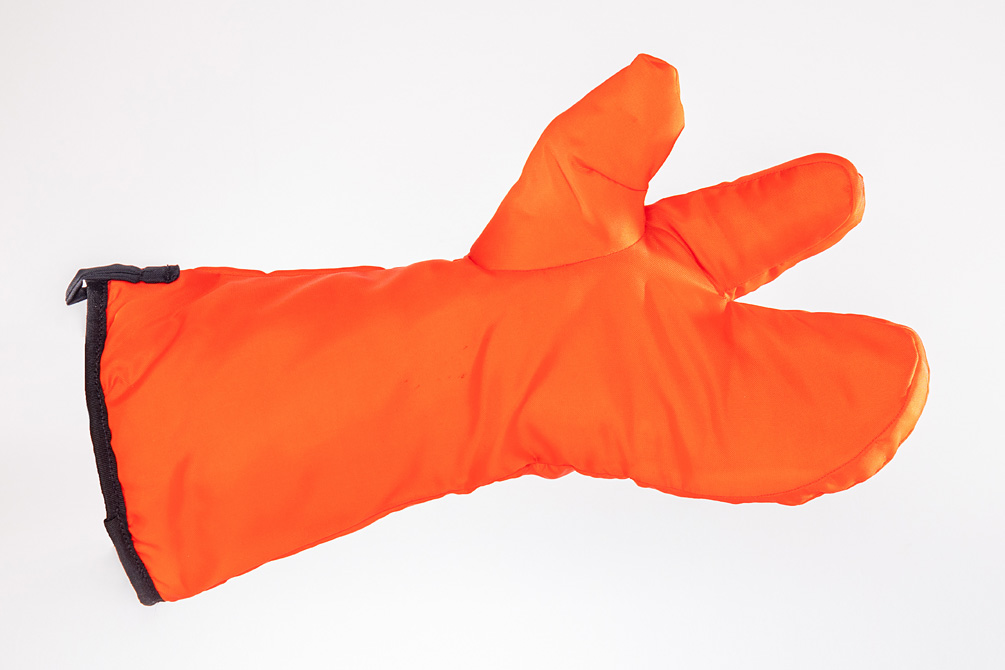 SkyGuru 3 finger gloves photo