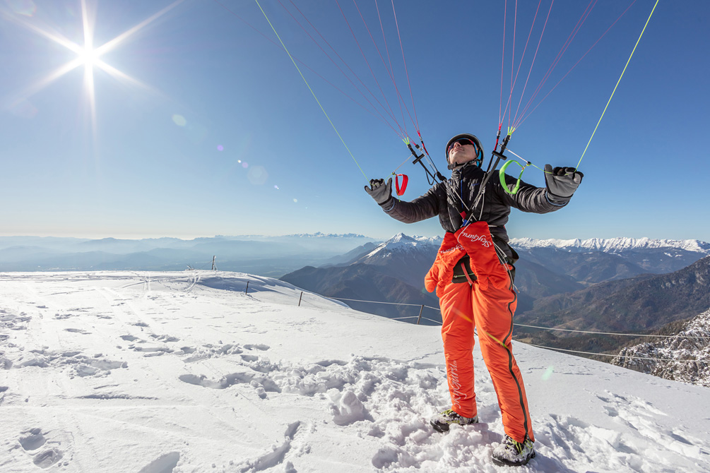 SkyGuru 3 finger gloves photo