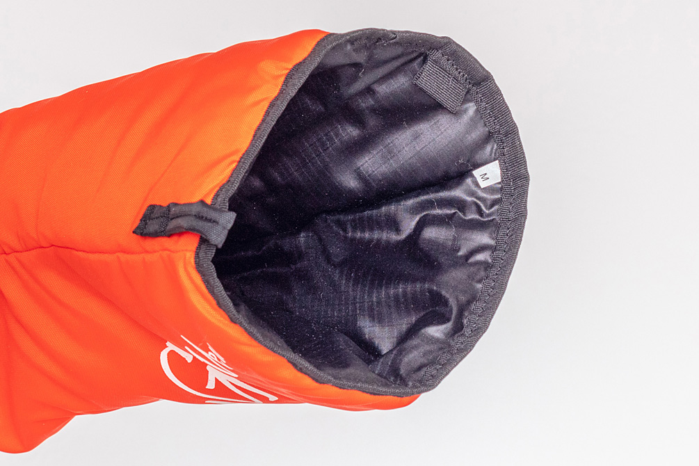 SkyGuru mittens detail